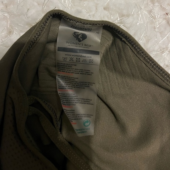 Women’s Best Sports Bra Large - Picture 4 of 4